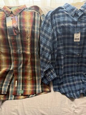 (1) wrangler blue plaid (1) Baxter brown plaid men’s shirts  size XXL